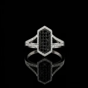 Black And White Diamond Shield Ring Nº1