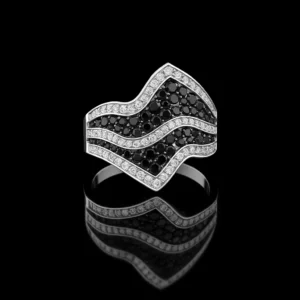 Black And White Diamond Split Peaks Ring Nº6