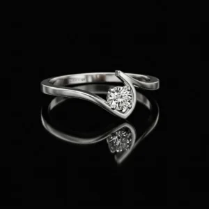 Modern Engagement Ring Nº13